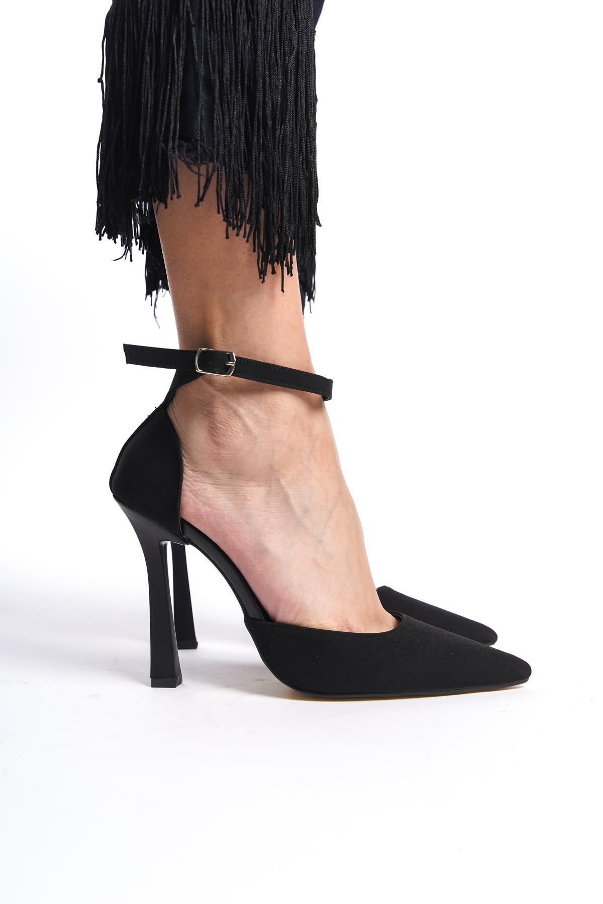 Gökhan Talay Kadın Stiletto Sivri Burun Topuklu Ayakkabı Siyah Süet Mat Laura