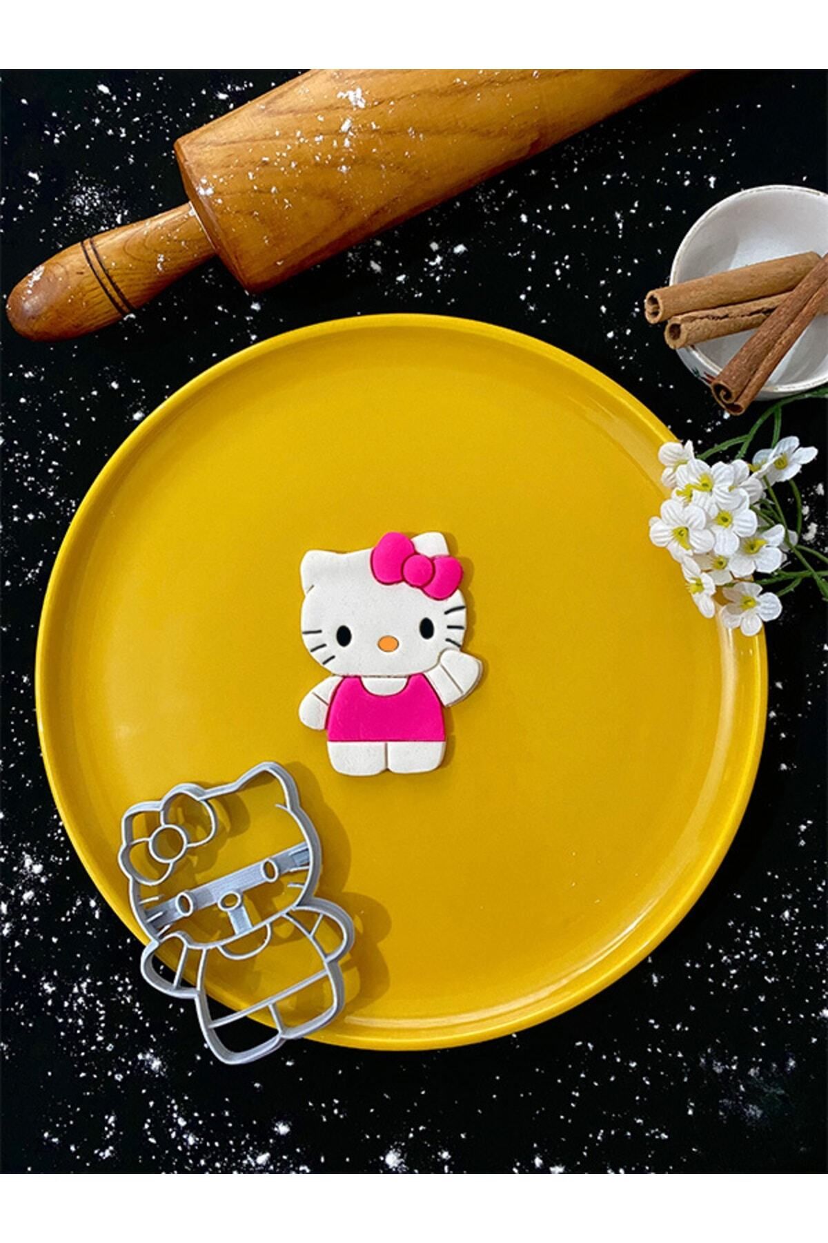 Main Collectibles Hello Kitty Kurabiye Kalıbı Kesici Şekillendirici