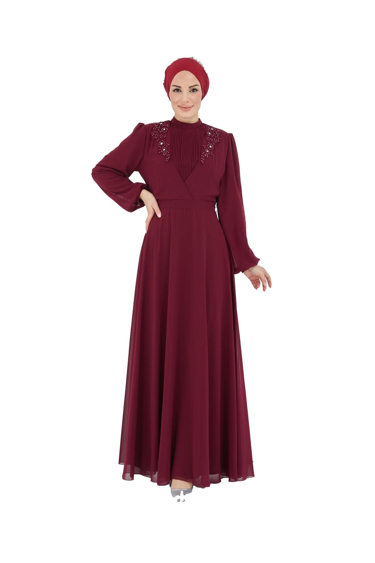 Moda Echer Tesettür Abiye Elbise Önü Pilise Omuzları Güpür Ve Inci Detaylı