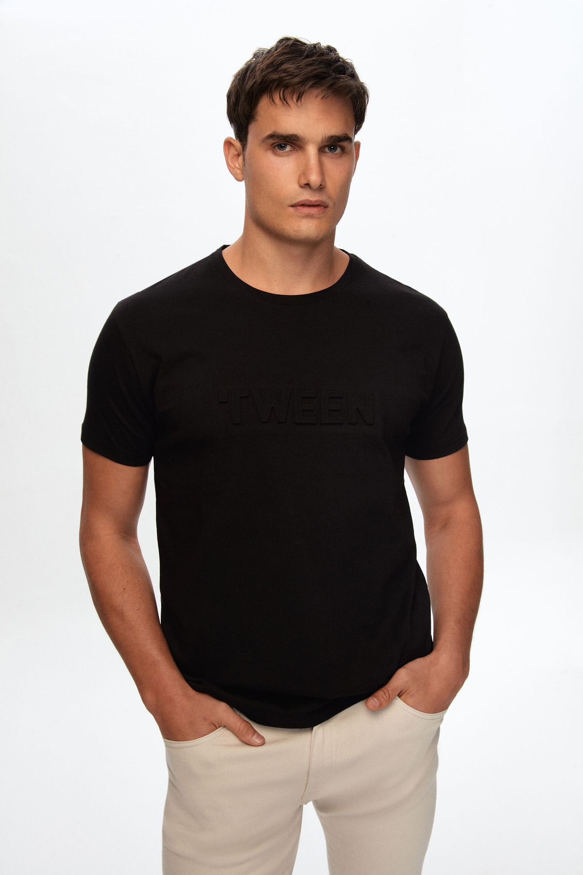 Tween Siyah Kabartmalı T-shirt