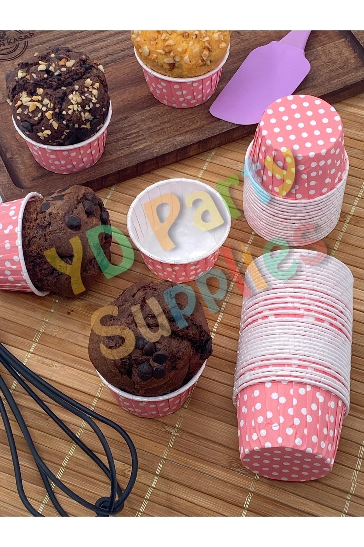 Yusuf Dirik YD Party Supplies Açık Pembe Puantiyeli Muffin Kek Kalıbı 50 Adet 50x39mm