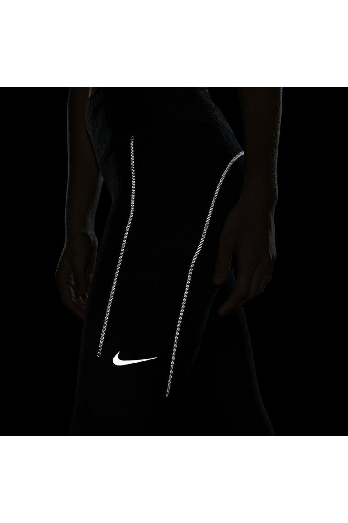 Nike Therma-Fit Epic Luxe Kadın Siyah Reflektörlü Spor Tayt