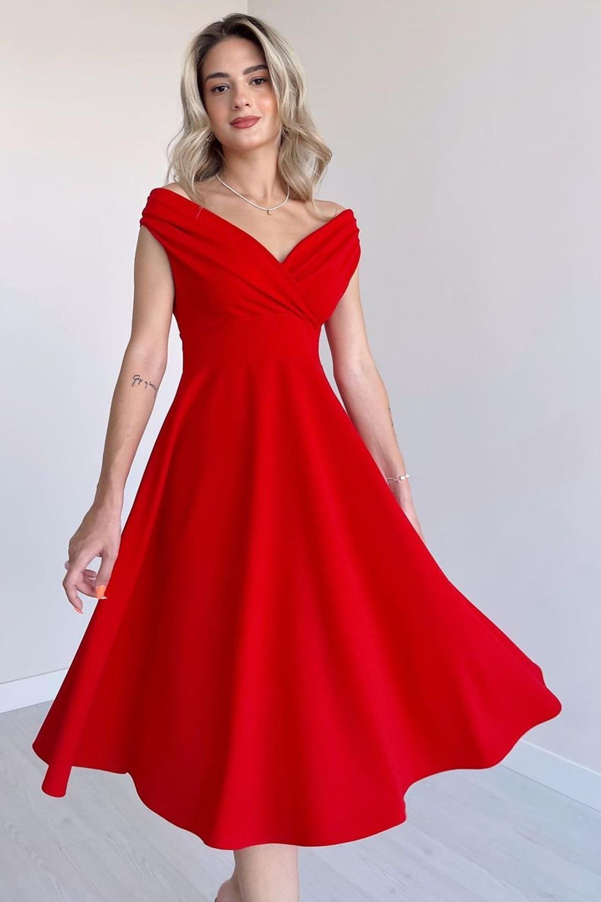 bayansepeti Kadın Kırmızı Esnek Kumaş Kruvaze Yaka Tasarım Midi Abiye Elbise 046