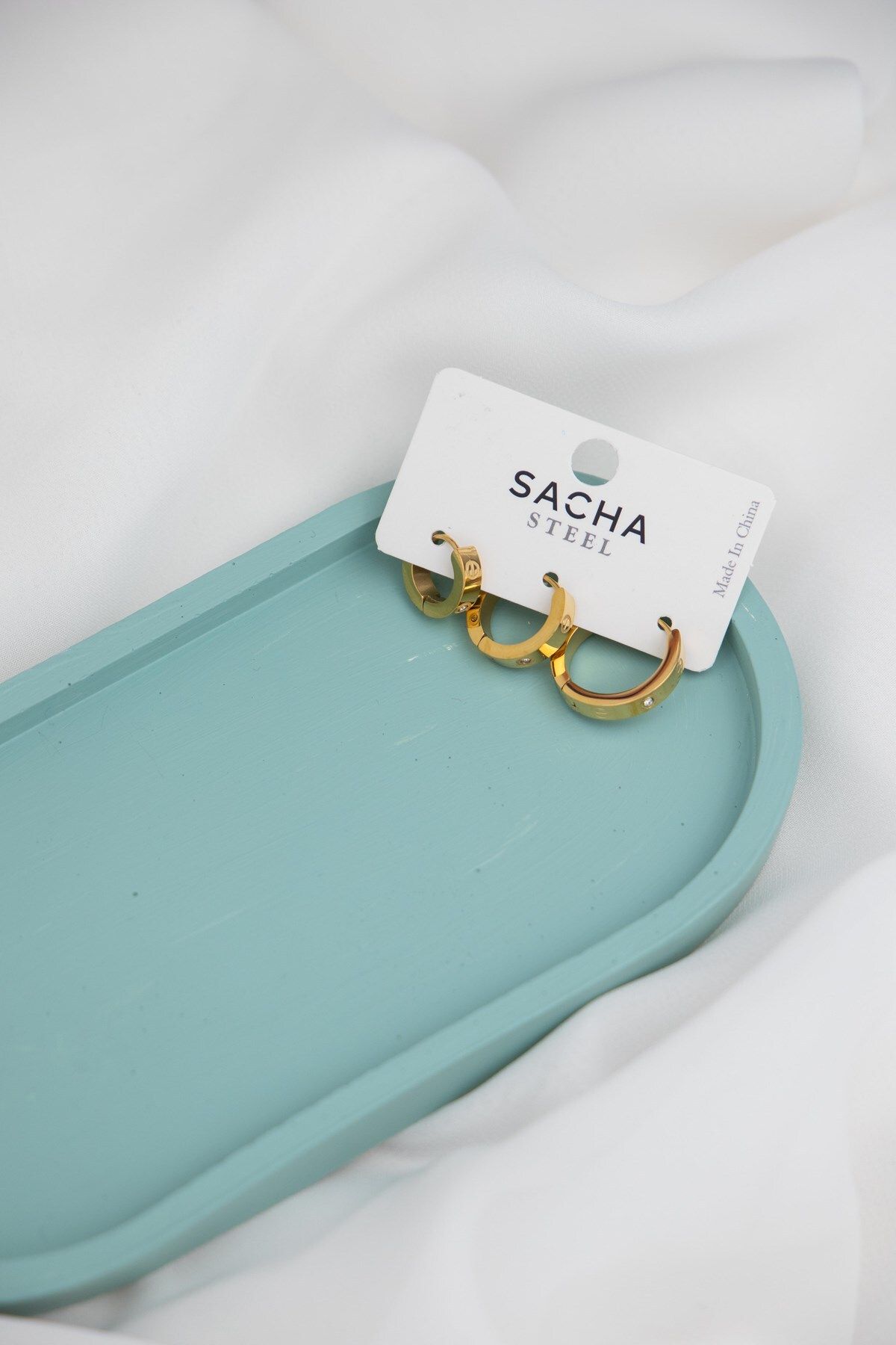 Sacha Accessories Desenli Gold Çelik Halka Set Küpe