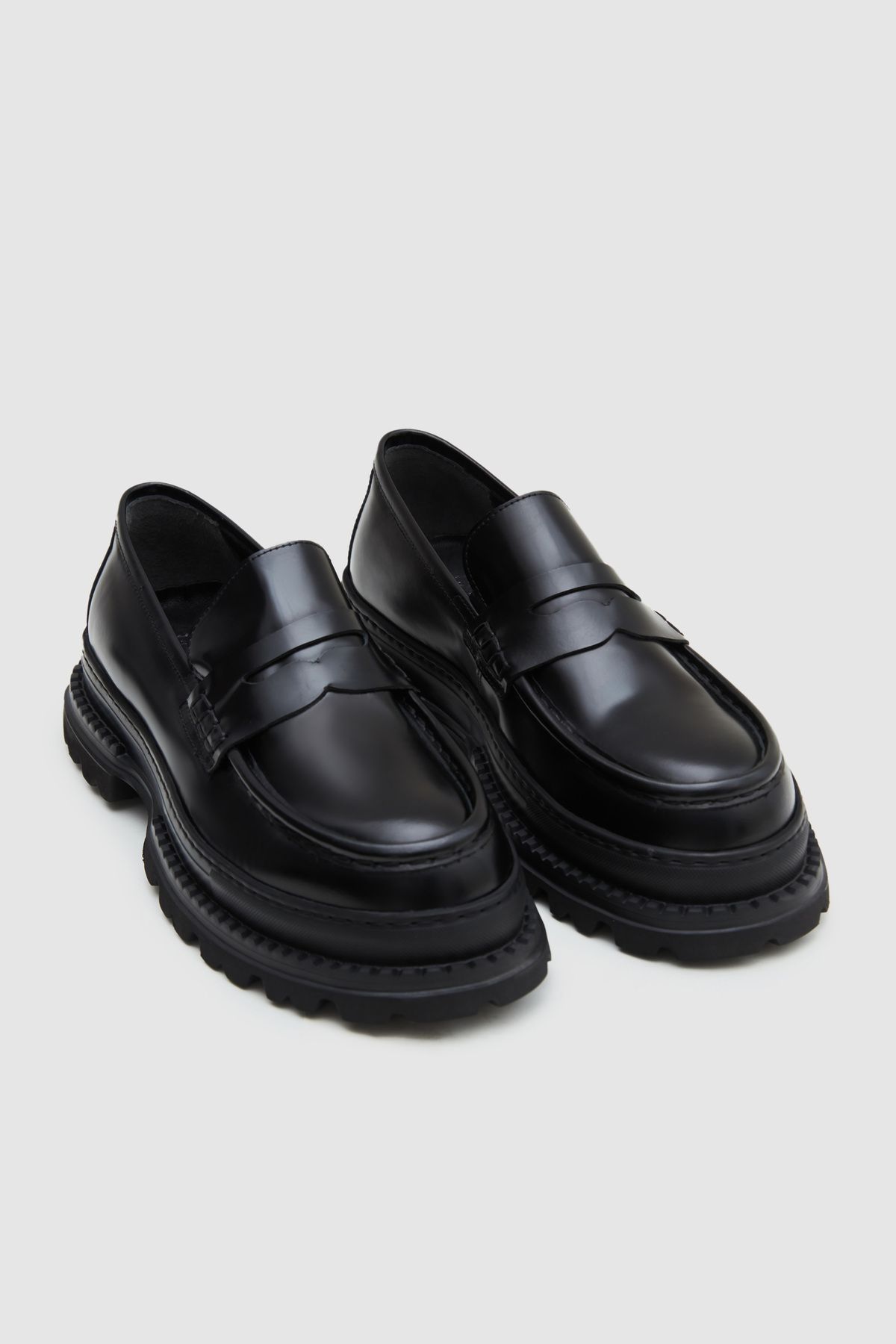 TWN Siyah Tırtıklı Tabanlı Loafer Ayakkabı