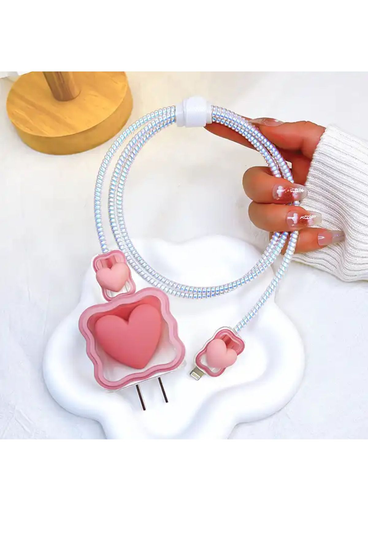 Aura Accessories Pembe Kalp Tasarım 18/20w Uyumlu Şarj Kablo Koruyucu Set