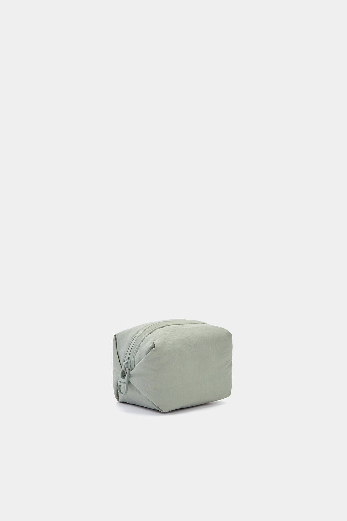 Pull & Bear Mini makyaj çantası