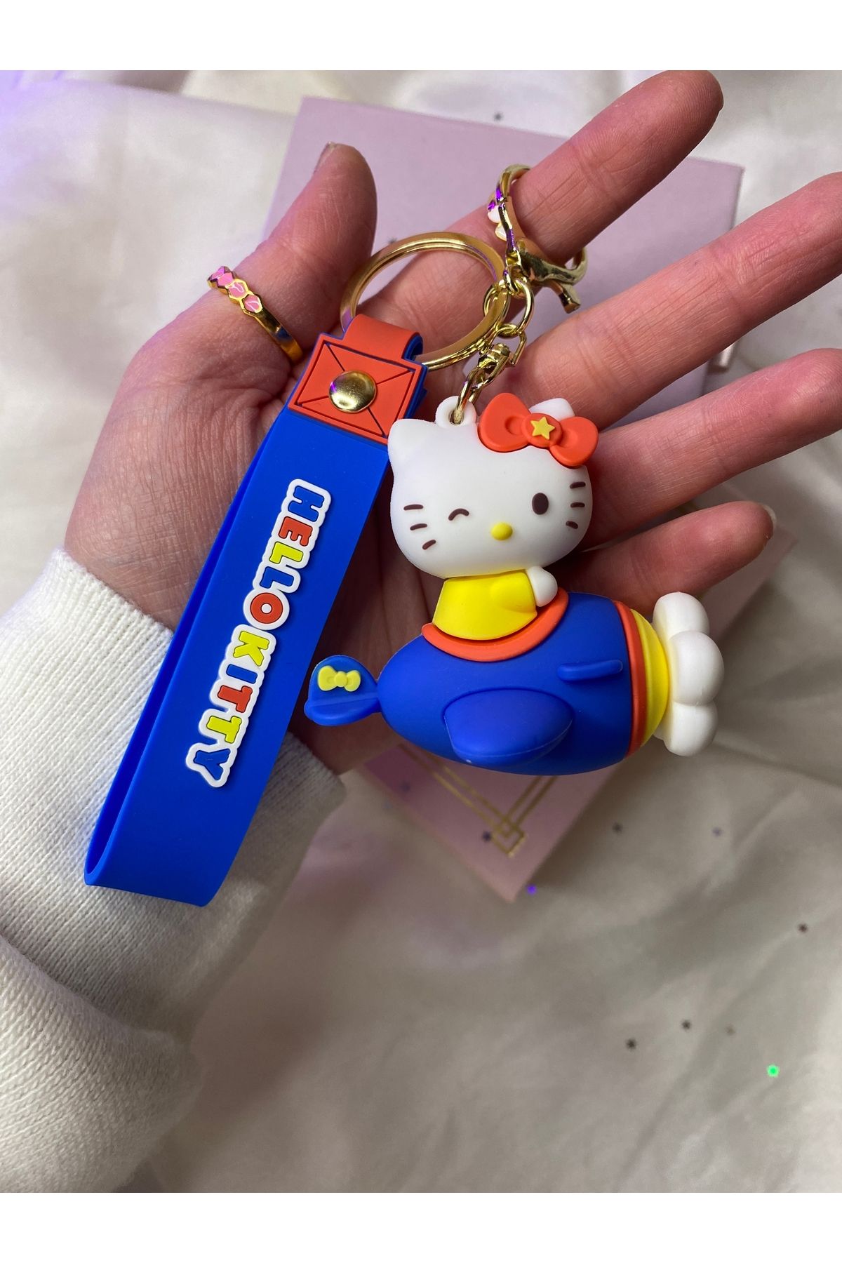 Hello Kitty Sanrıo karakterli hello kitty uçaklı anahtarlık çanta süsü hediyelik
