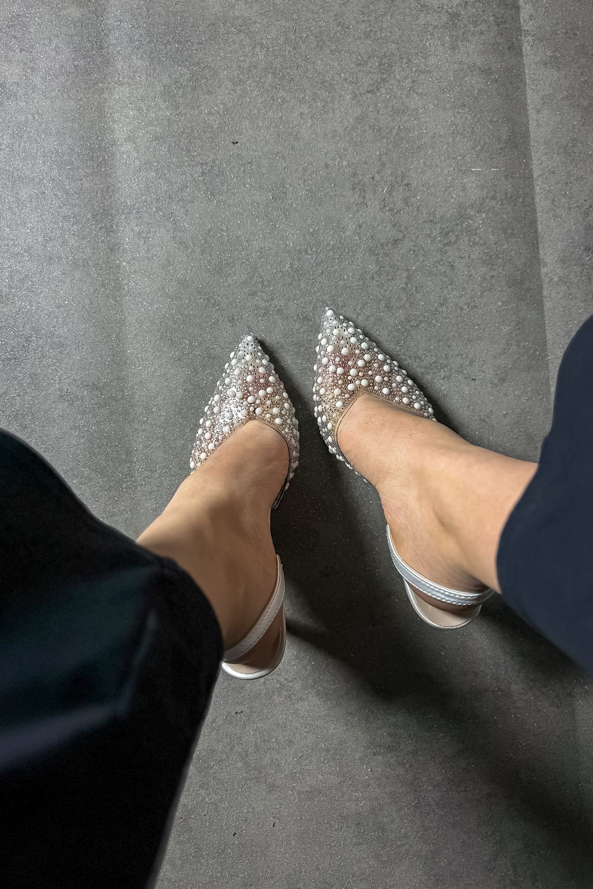 SHOEBELLAS Lunes Beyaz Saten İnci Taş Detaylı Kadın Topuklu Ayakkabı
