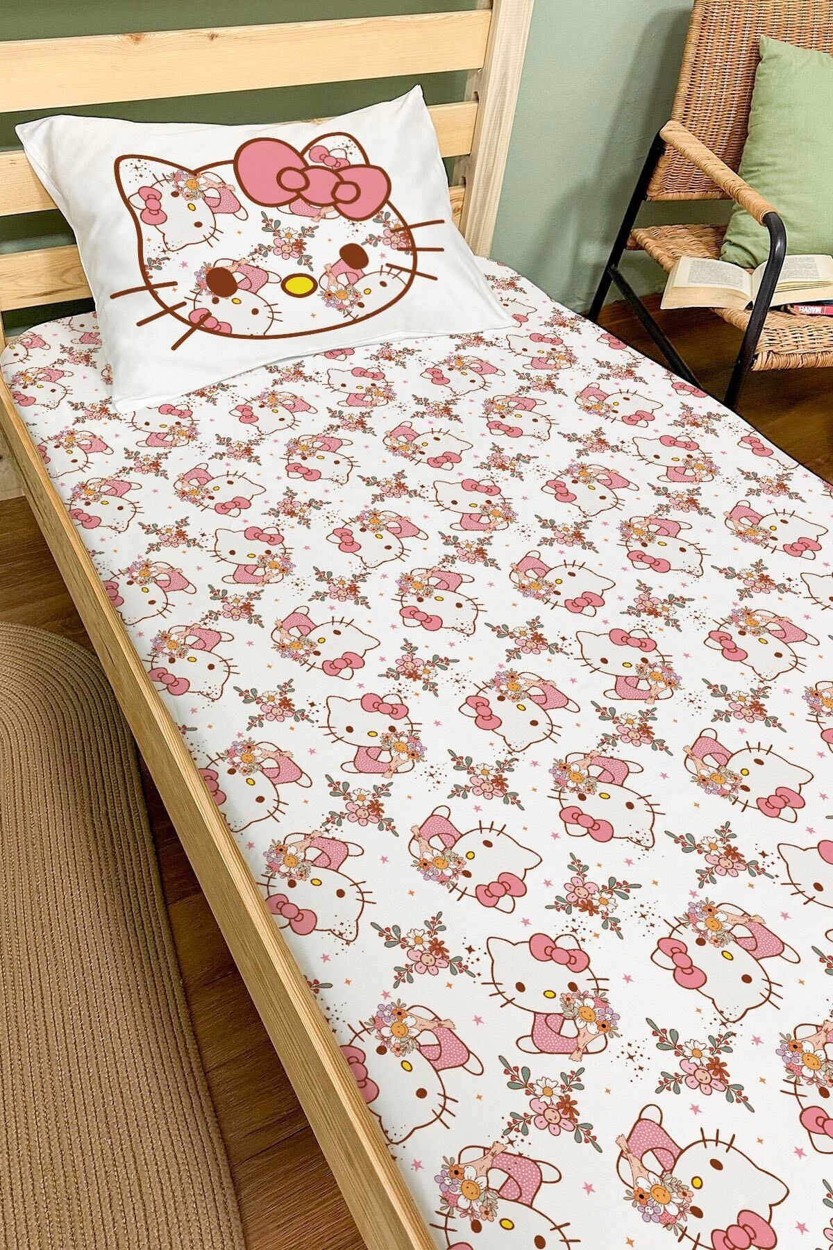 Tuğba Kuğu Lastikli Çarşaf Seti (90X190 YÜKSEKLİK 20) - Cartoon Serisi - Hello Kitty Pattern