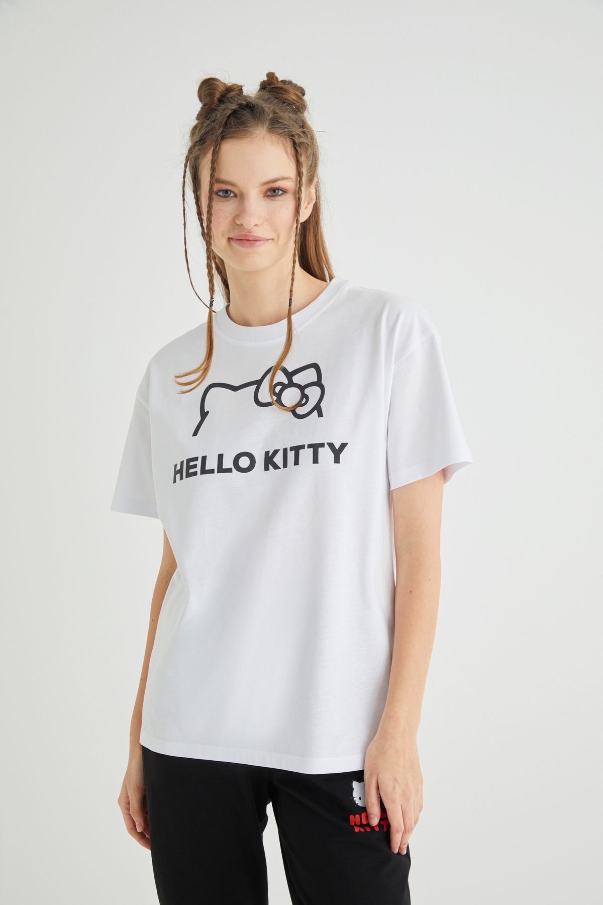 Hello Kitty Lisanslı Baskılı Basic T-shirt Relaxed Kalıp Bisiklet Yaka 100% Pamuk Roz-37