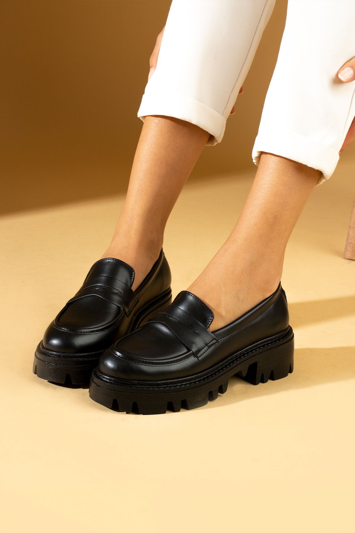 Pembe Potin Kadın Siyah Loafer Makosen Casual Tokalı Günlük Rahat Taban Ayakkabı