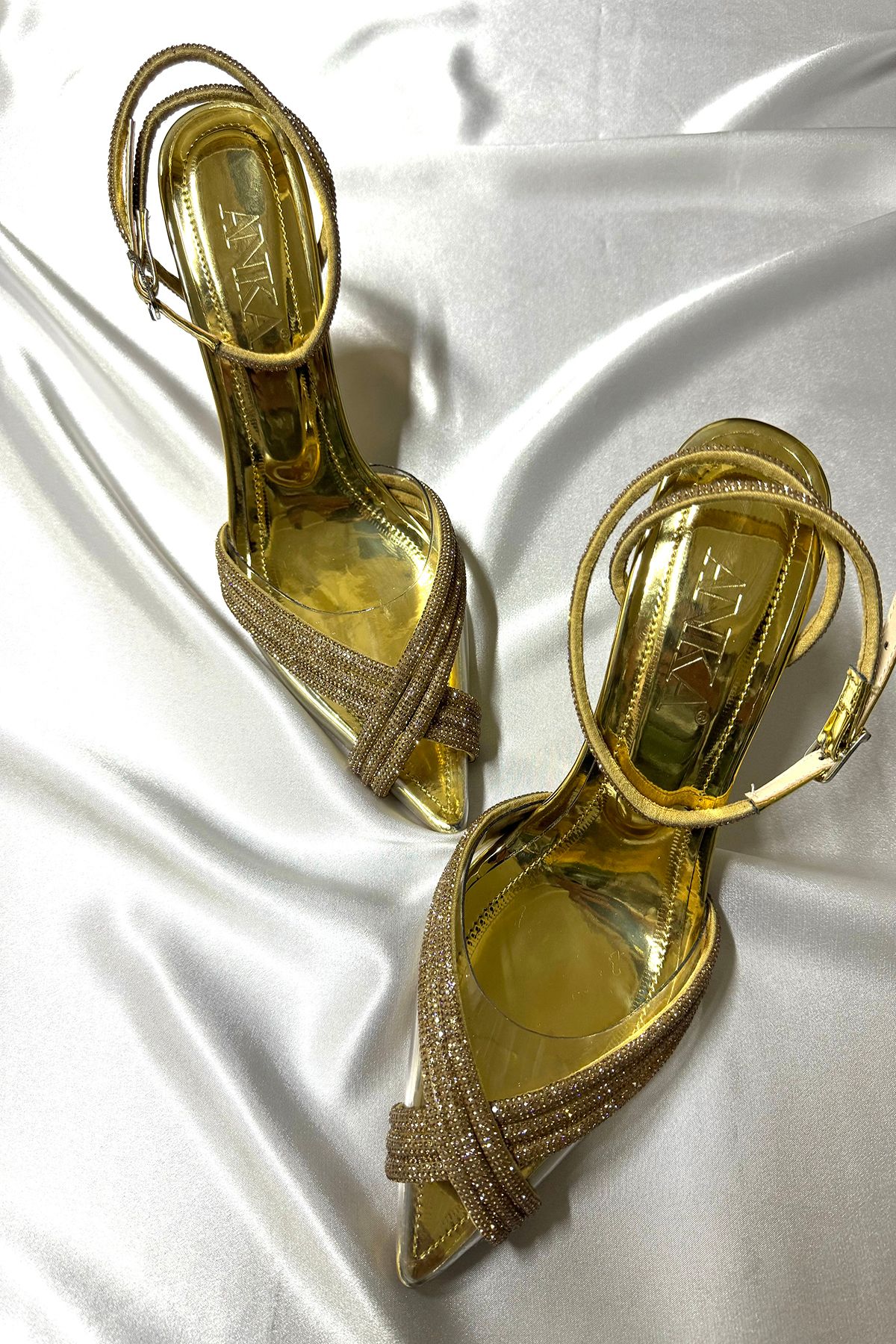 TrendyAnka Lady Princess Altın Şeffaf Çapraz Taşlı 8 Cm Şeffaf Topuklu Sivri Burunlu Abiye Ayakkabı