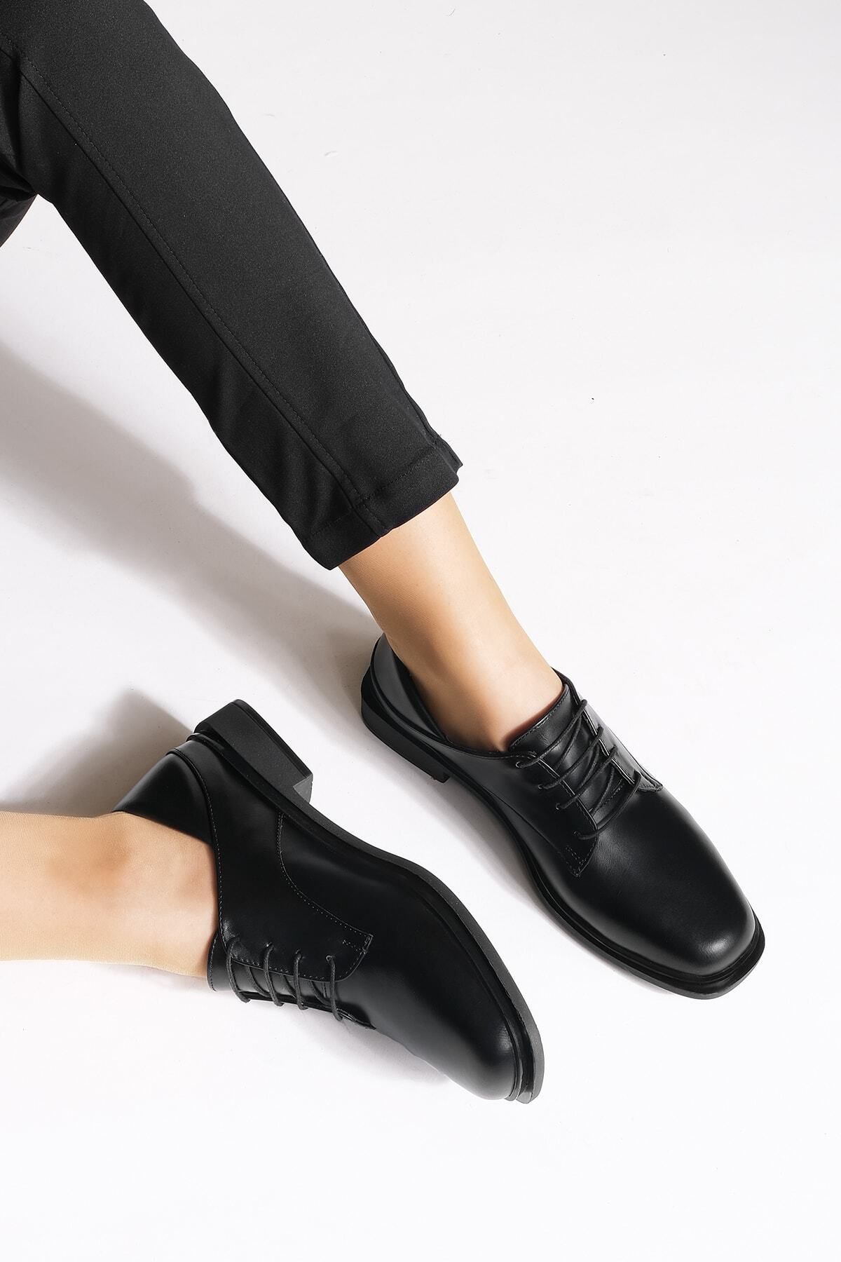 Marjin Kadın Oxford Ayakkabı Küt Burun Bağcıklı Maskülen Günlük Ayakkabı Rilen siyah