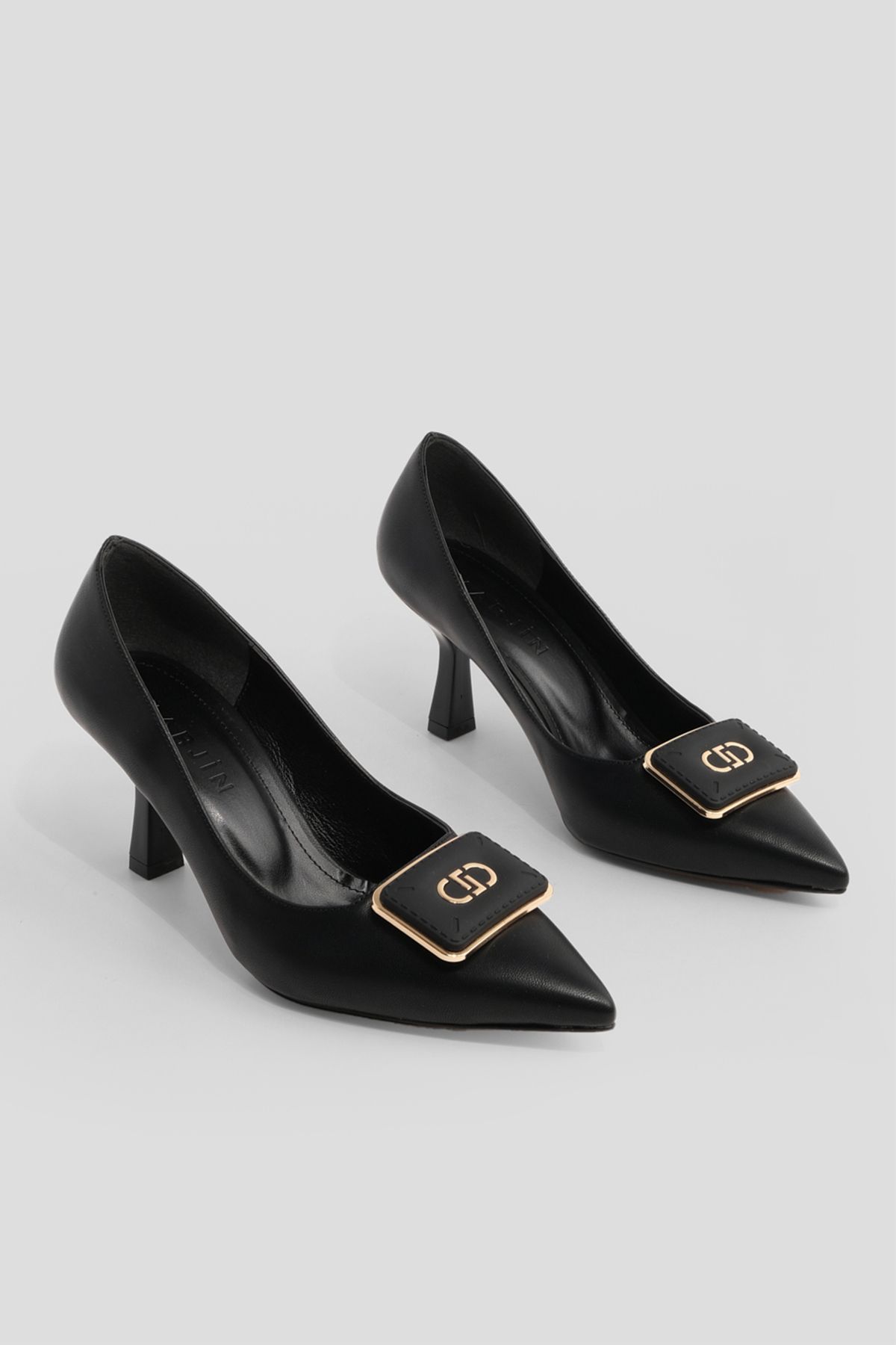 Marjin Kadın Sivri Burun Tokalı Ince Ökçe Klasik Topuklu Ayakkabı Elsem Siyah