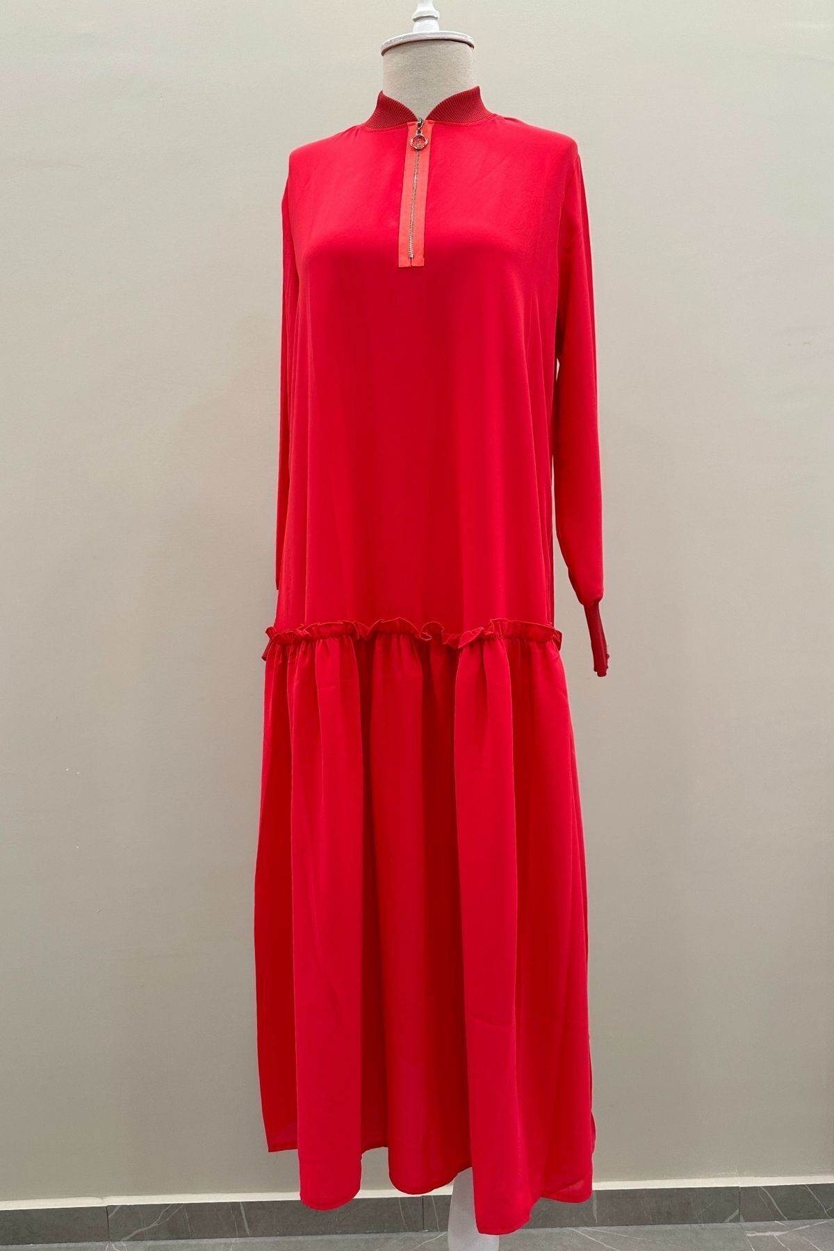 Invee Standart Fit Kırmızı Pamuklu Fermuar Detaylı Elbise