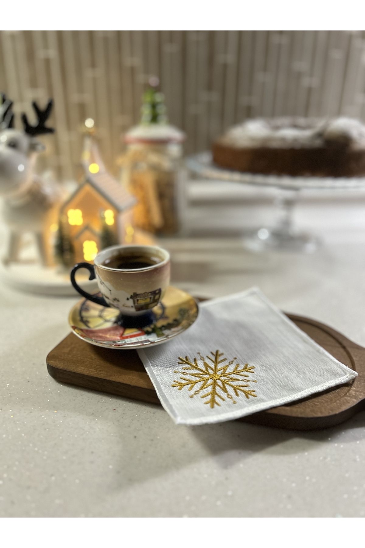 ELFİDA Parti Sunum Kahve Yanı Dekoratif Bardak Altlığı Nakışlı Sunum Peçetesi Yılbaşı Kar Tanesi 1 Adet