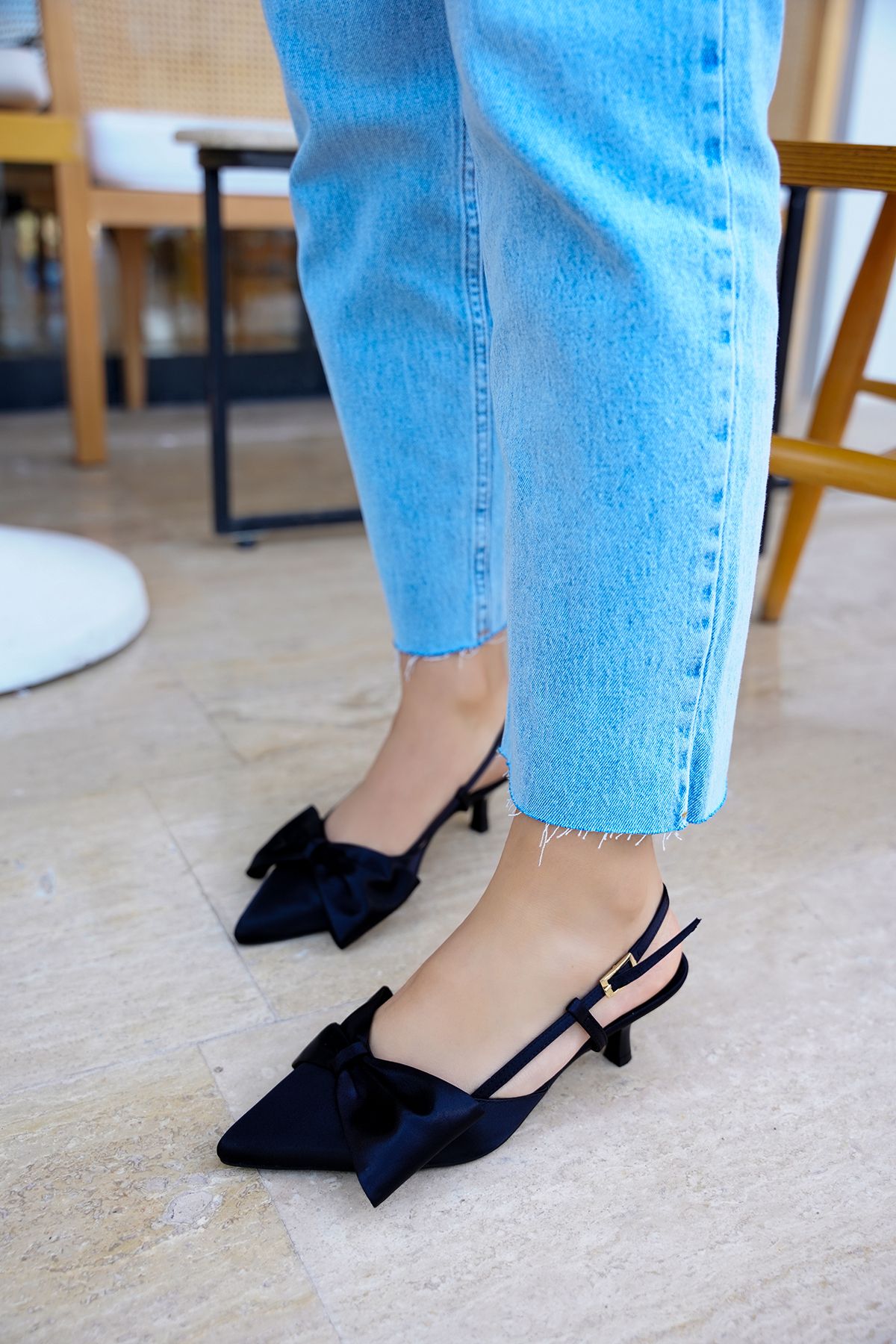 LAMİNTA Cute Siyah Fiyonklu Detaylı Kadın Topuklu Ayakkabı