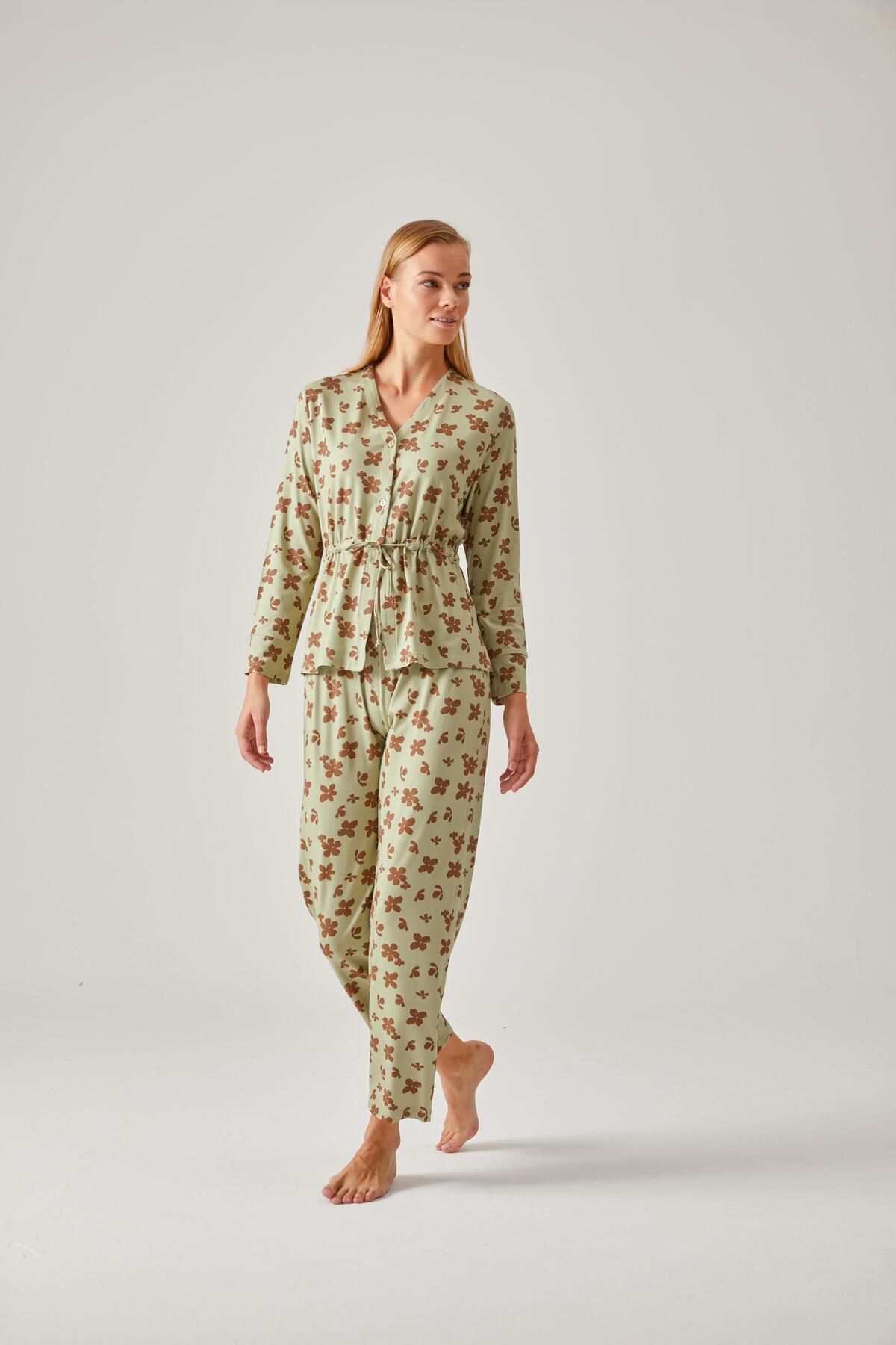 Pamuk Pamuk Koyu Yeşil Çiçek Desenli Belden Bağlı Viskon Kadın Pijama Takımı