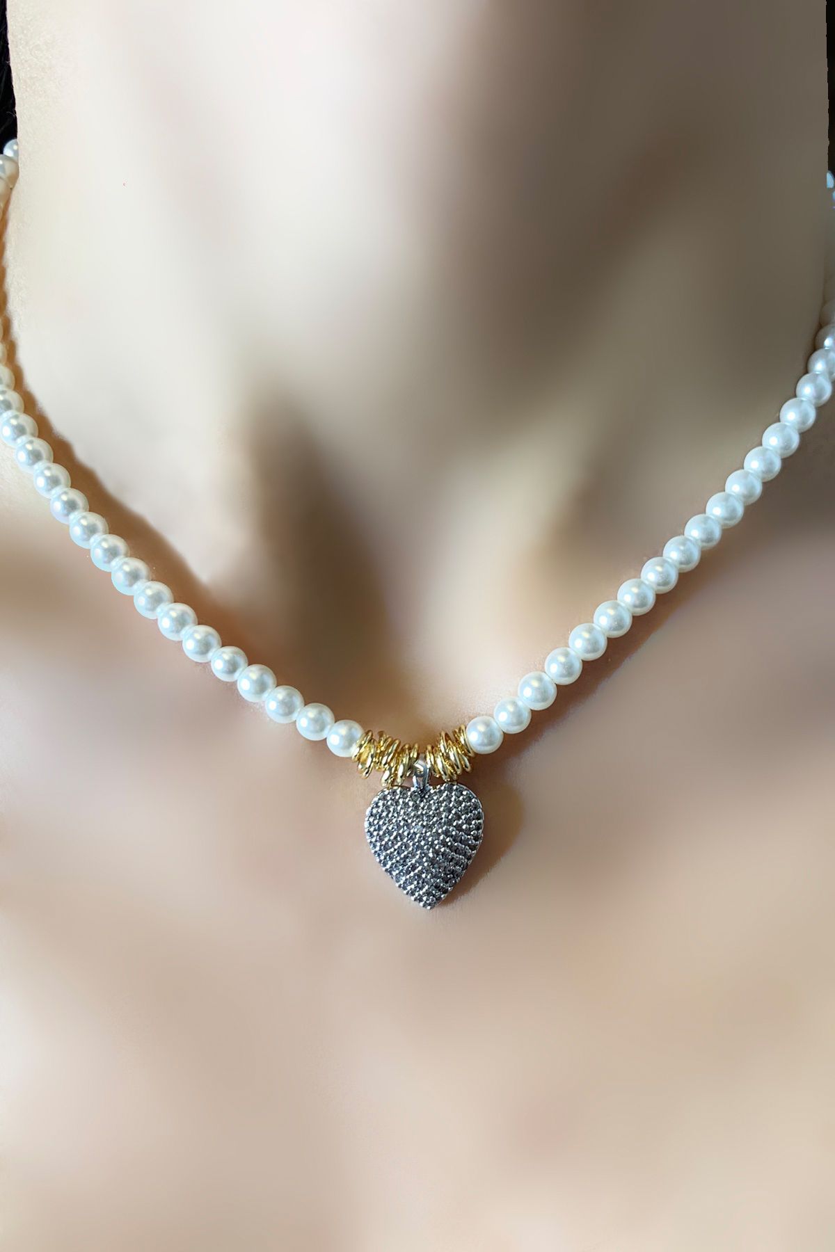 Luxe Loom Kadın Kararmayan İnci Gümüş Gold Detaylı Zirkon Taşlı Çelik Kalp Şık Kolye