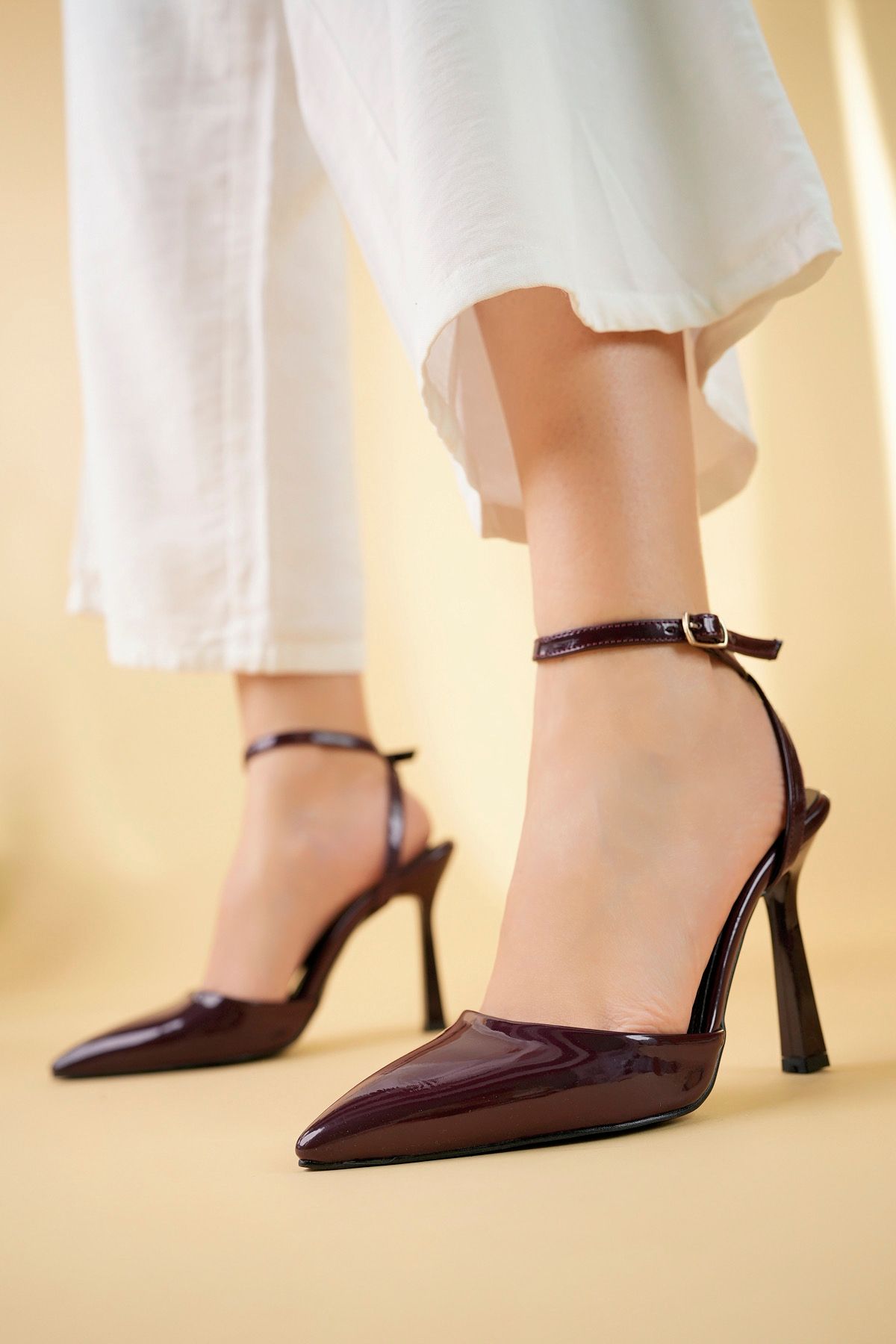 bakacstore Kadın Bordo Rugan Arkası Bantlı Topuklu Ayakkabı
