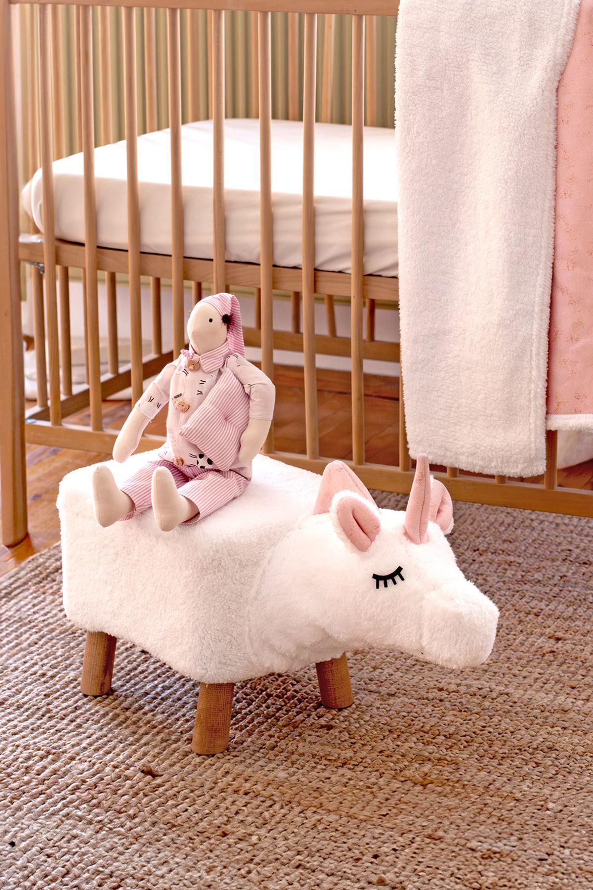 HAMUR Yıkanabilir Kılıflı Tabure Bebek Çocuk Oyun Koltuğu Sandalye Ahşap Ayaklı Puf Fluffy Zoo Unicorn