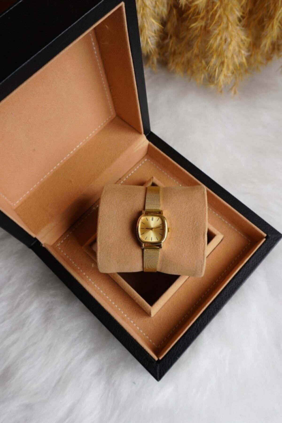 Ricardo Kadın Kol Saati Minimal Gold Hasır Çelik Kordon Kol Saati