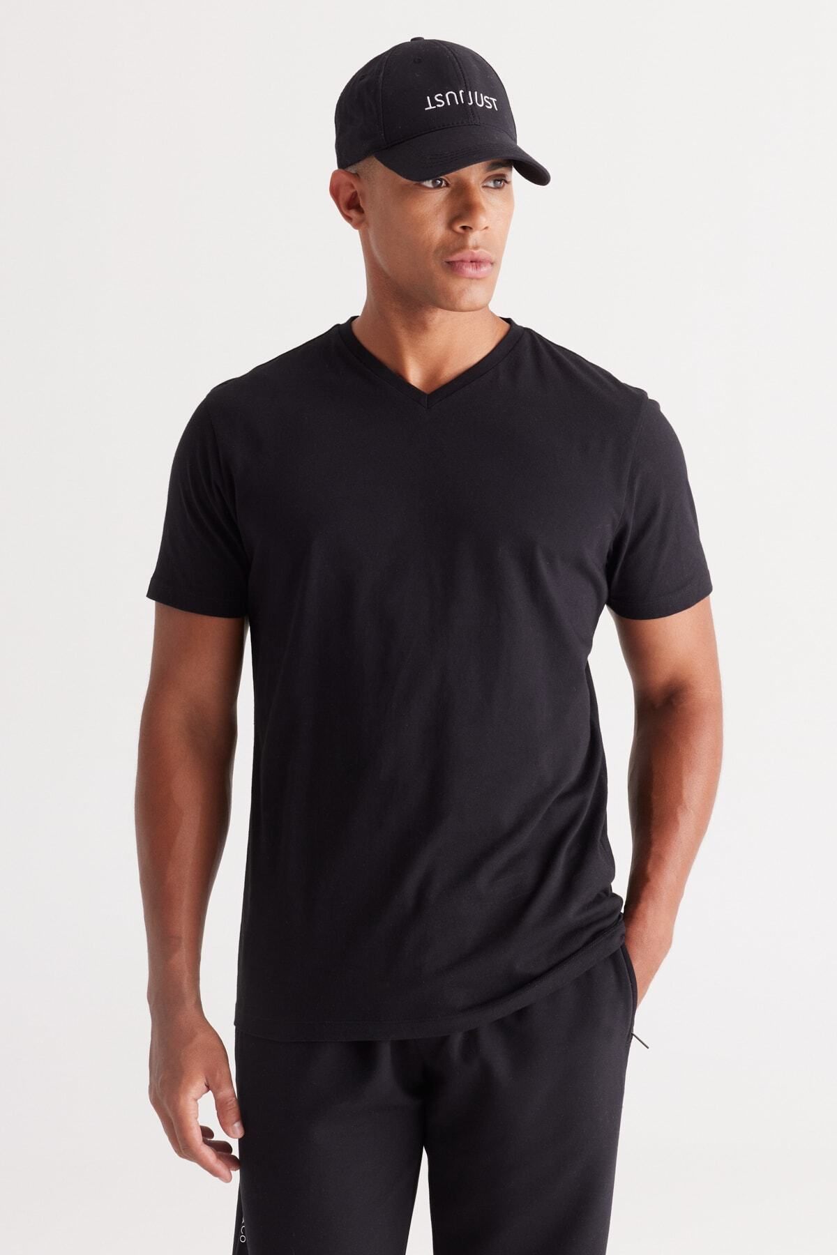 AC&Co / Altınyıldız Classics Erkek Siyah %100 Pamuk Slim Fit Dar Kesim V Yaka Tişört