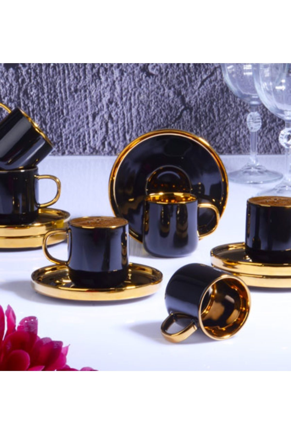 Pinkev 6 Kişilik Altın Yaldızlı Siyah Renk Porselen Kahve Fincanı Takımı