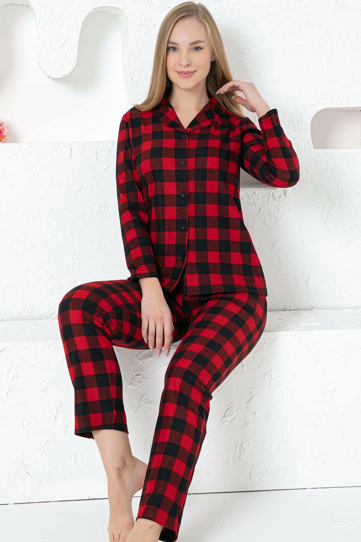 ALİMER Kadın Kırmızı Kareli Boydan Düğmeli Gömlek Yaka Uzun Kollu Likralı Kışlık Pijama Takımı EDY2770UK-K