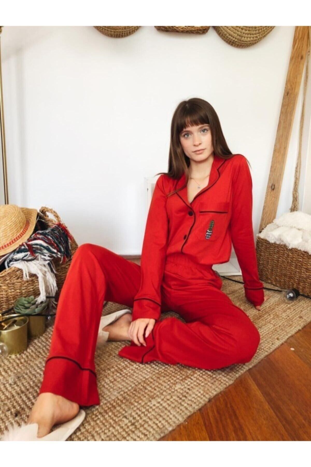 Funny Kadın Kırmızı Kaktüs Nakışlı Uzun Kollu Pijama Takımı