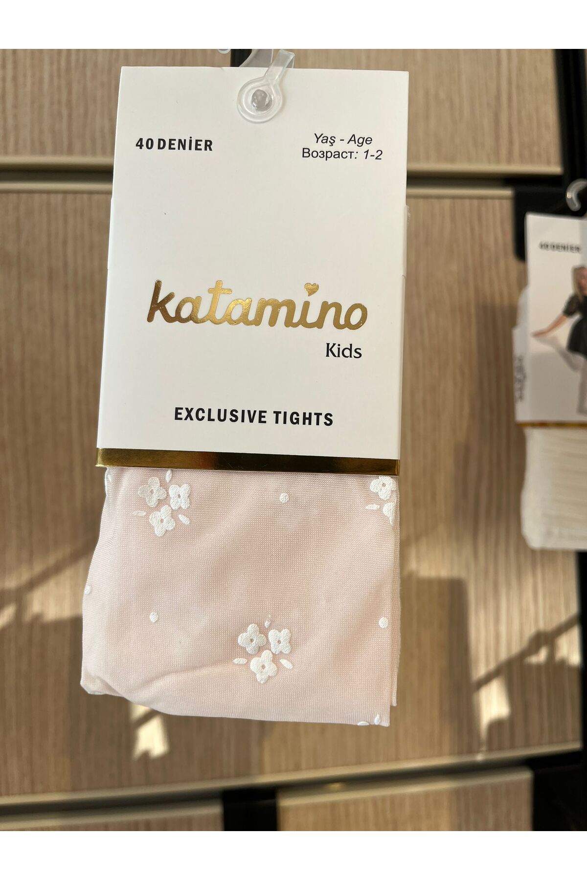 Katamino kız çocuk ince külotlu çorap 40 den çiçek kabartmalı