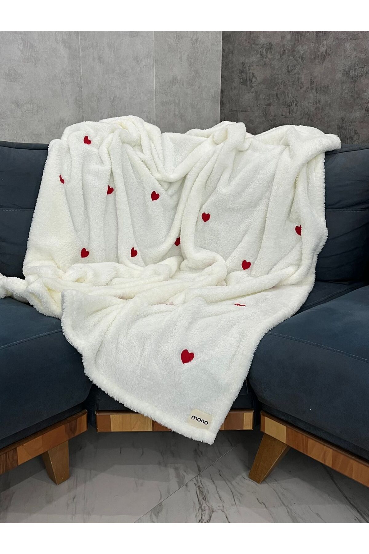 MONO Welsoft Kalp Nakışlı Tv Battaniyesi, 150x180 Yumuşak Koltuk Şalı, Beyaz Tv Battaniyesi