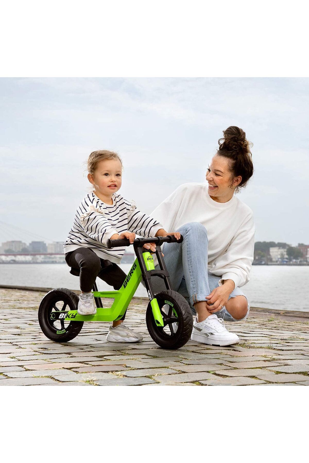 BERG Çocuklar İçin Mini Yeşil Denge Bisikleti: Hafif Tasarım, Güvenli ve Eğlenceli Sürüş