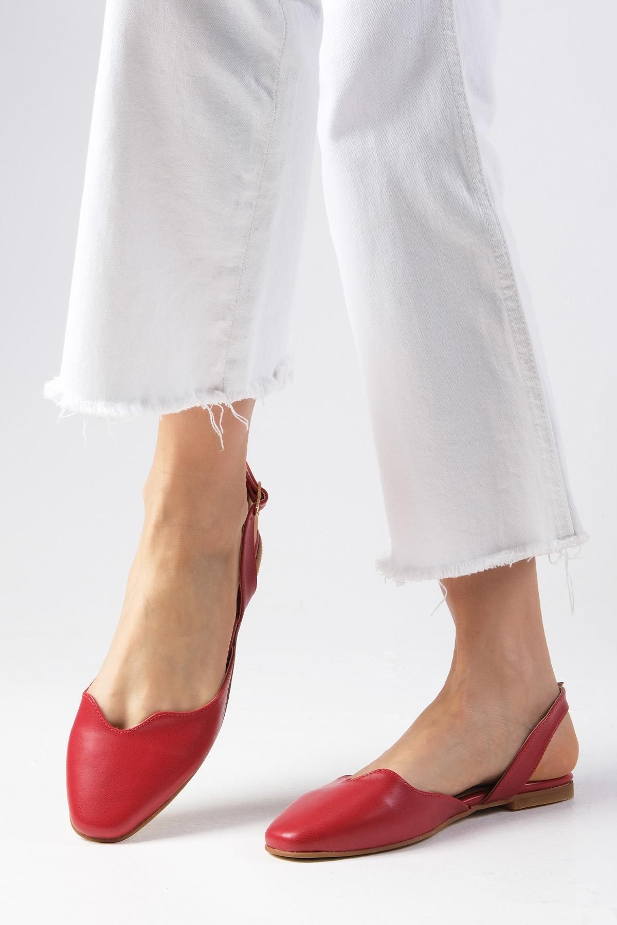 Mio Gusto Mayra Kırmızı Renk Arkası Açık Küt Burunlu Kadın Babet Ayakkabı