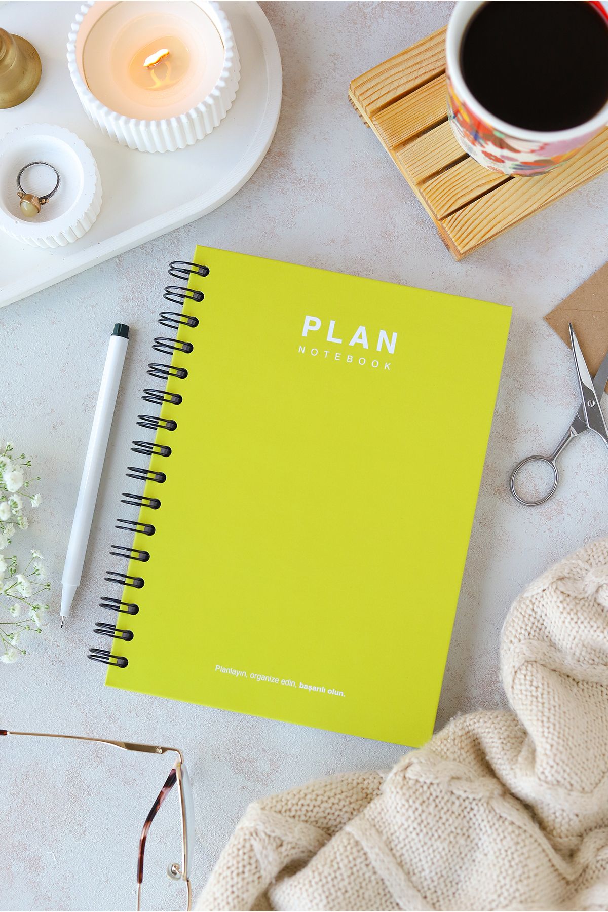 Deep Notebook Süresiz Planlayıcı Ajanda A5 Spiralli Sarı Renk Klasik Tasarım
