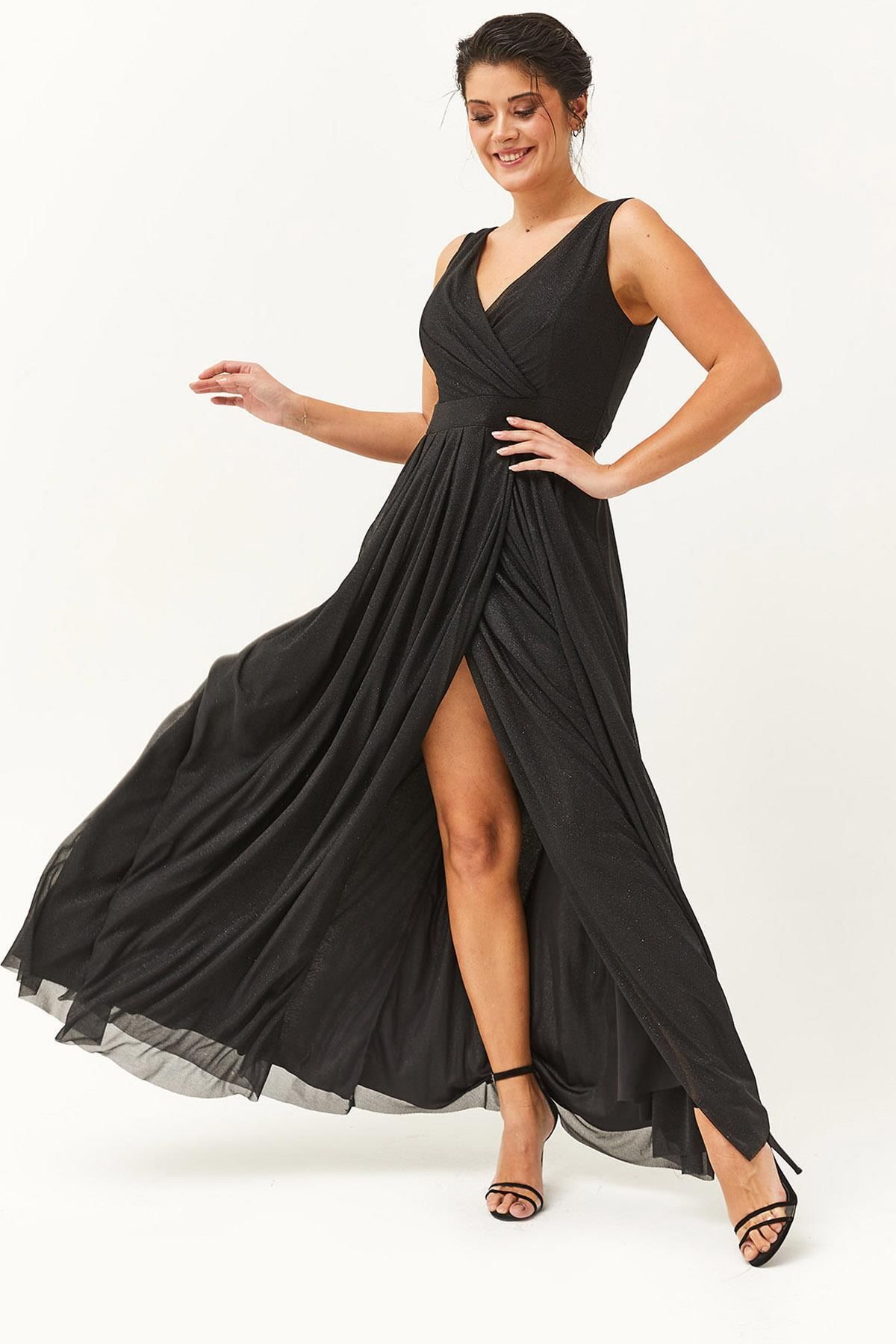 Ebsumu Kadın Büyük Beden Kolsuz Yırtmaç Detaylı Şifon Uzun Siyah Abiye & Gece Elbisesi
