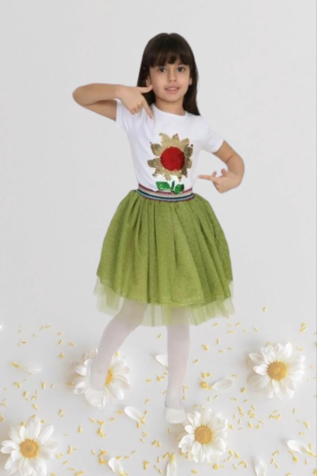 Nacar Kız Çocuk 23 Nisan Kıyafeti Kostüm Tütü Etek Kısa Kol Desenli Tshirt Yeşil Takım 024