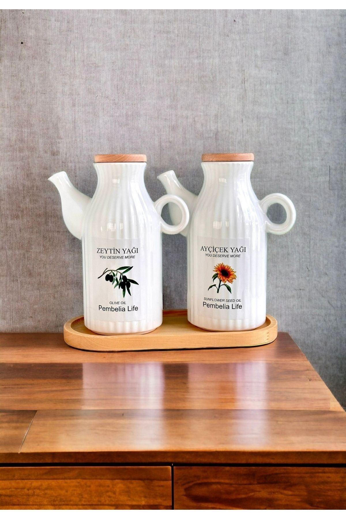 Kitchen Pembelia Bambu Standlı Etiketli Çizgili 2’li Porselen 1000 ml Yağdanlık Seti Yağlık Takımı