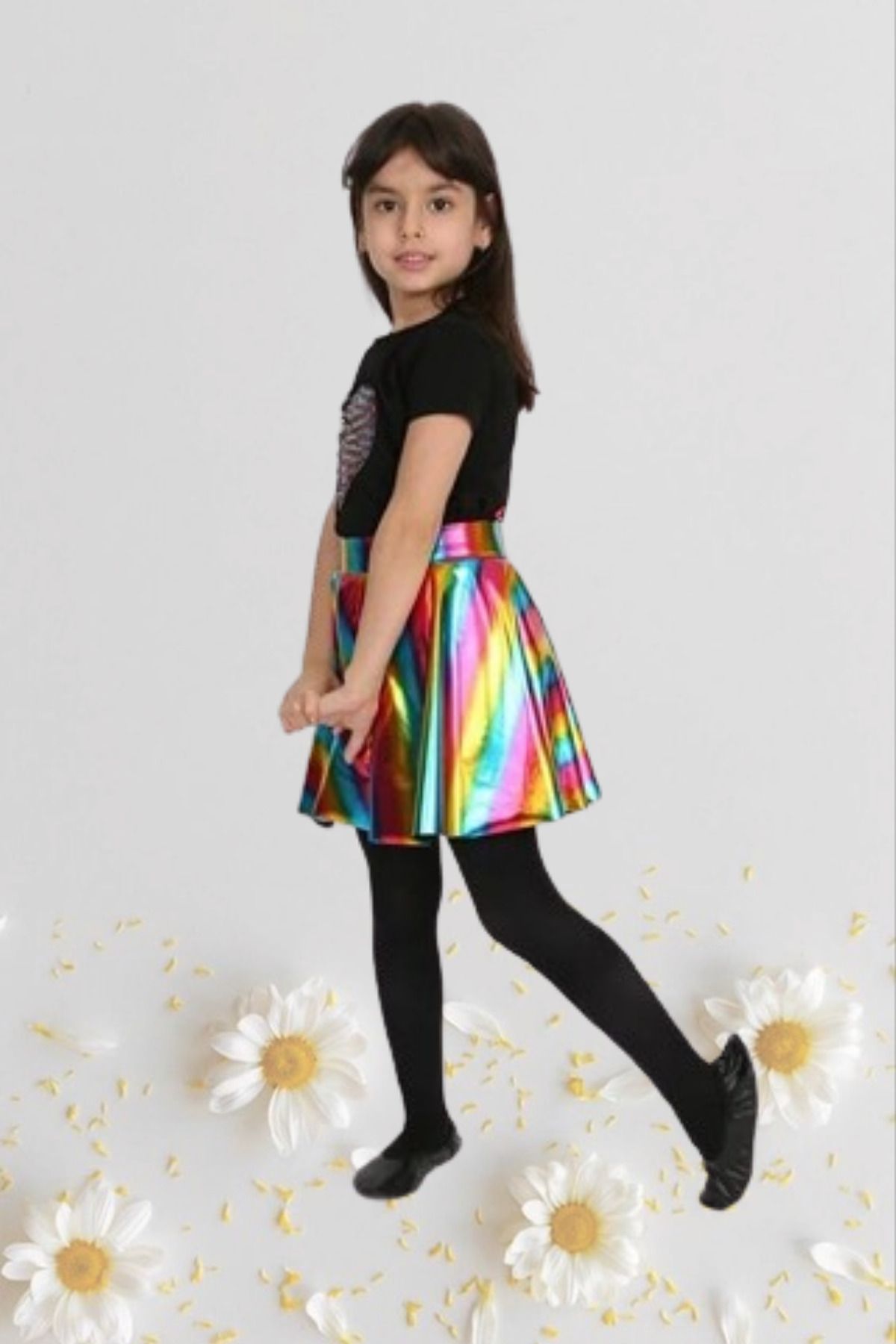 Nacar Kız Çocuk 23 Nisan Kıyafeti Kostüm Etek Kısa Kol Desenli Tshirt Renkli Takım 024