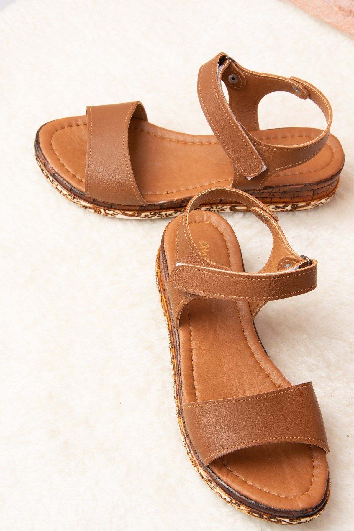 Fox Shoes Taba Kadın Sandalet F288061309