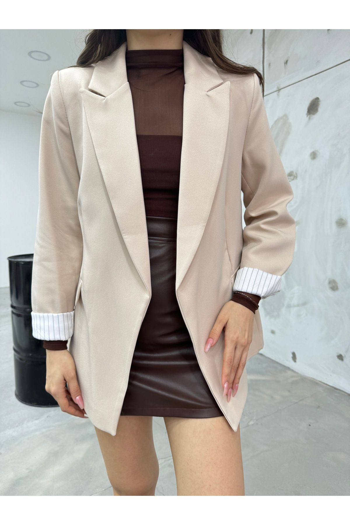 BİKELİFE Kadın Klasik Yaka Cep Detaylı Astarlı Blazer Ceket