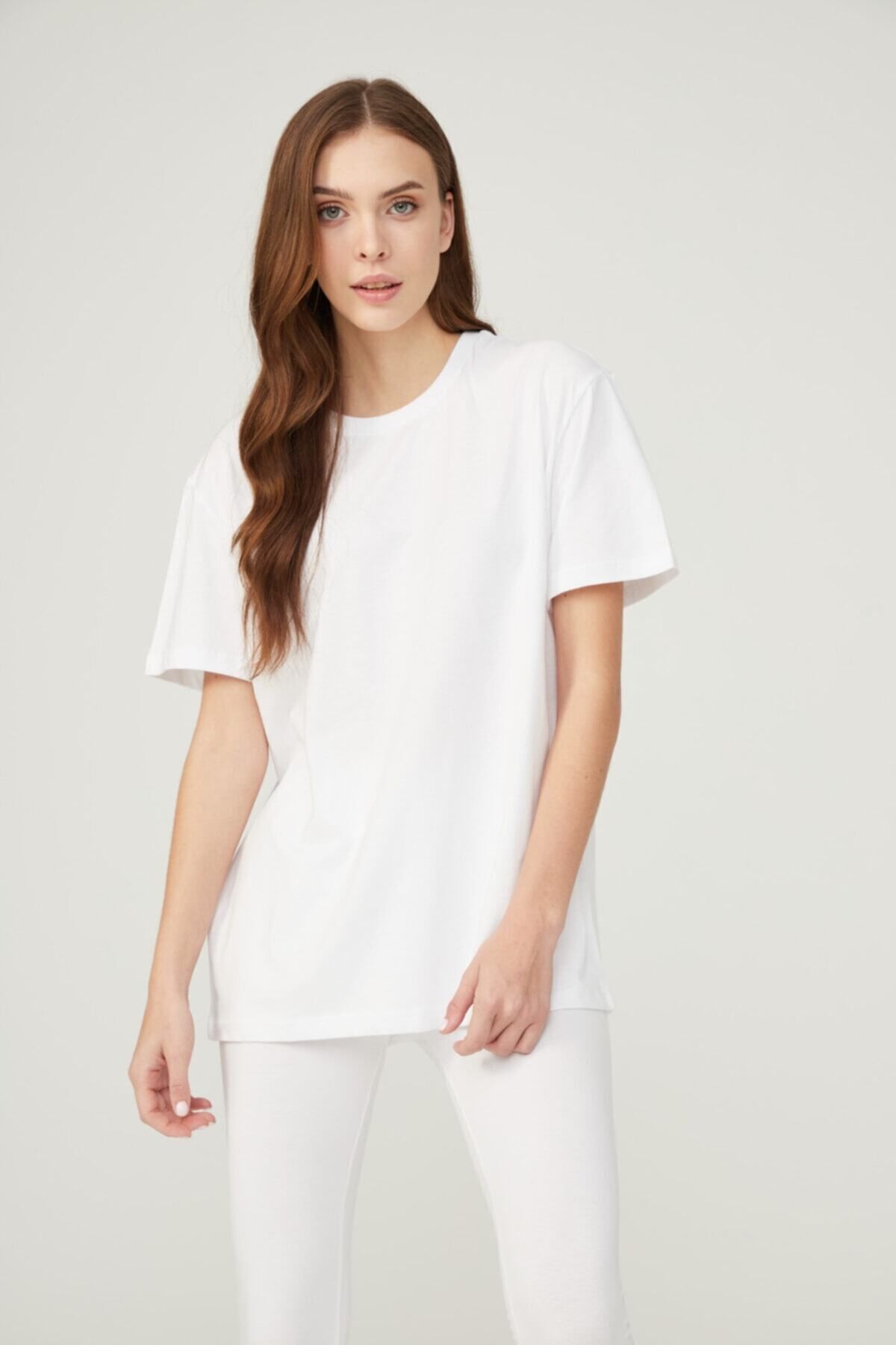 BO Basics Kadın Beyaz Oversize Tshirt