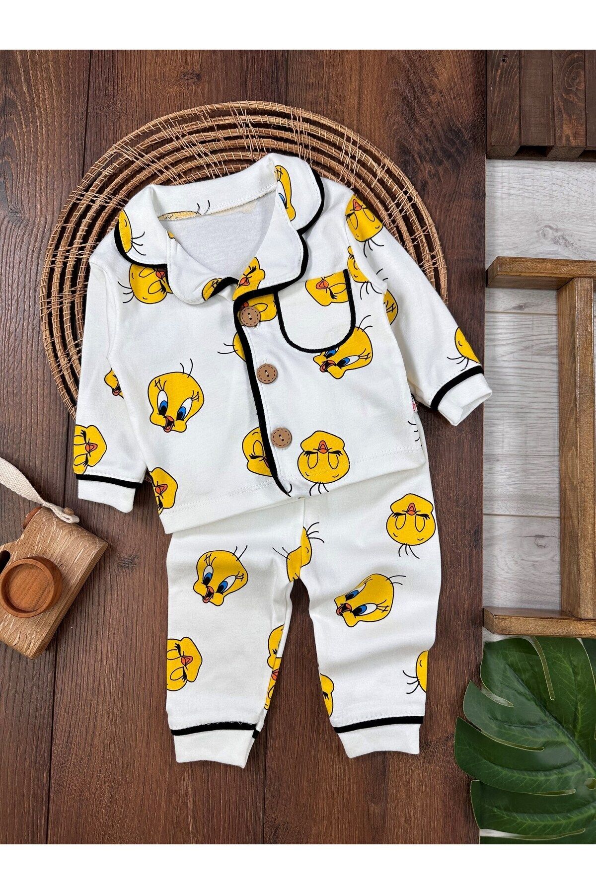 minilovebaby %100 Pamuk Kruvaze Yaka Önden Düğmeli Rahat Kalıp Unisex Mevsimlik Bebek Pijama Takımı