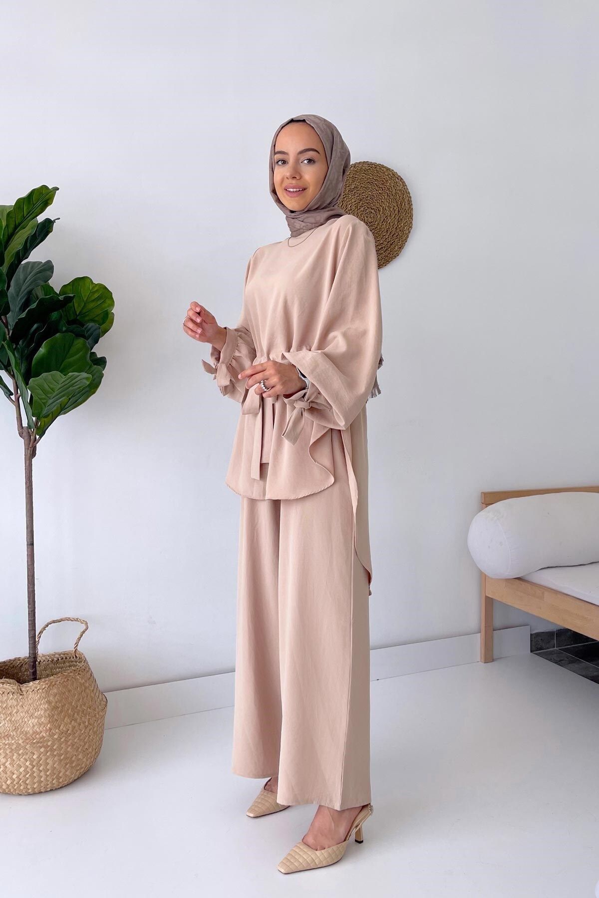 Ka Hijab Beli Kuşaklı Takım - Bej