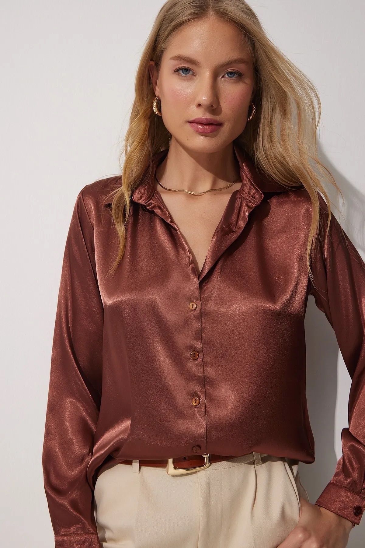 Z GİYİM Kadın Kahverengi Dökümlü Viskon Basic Saten Gömlek