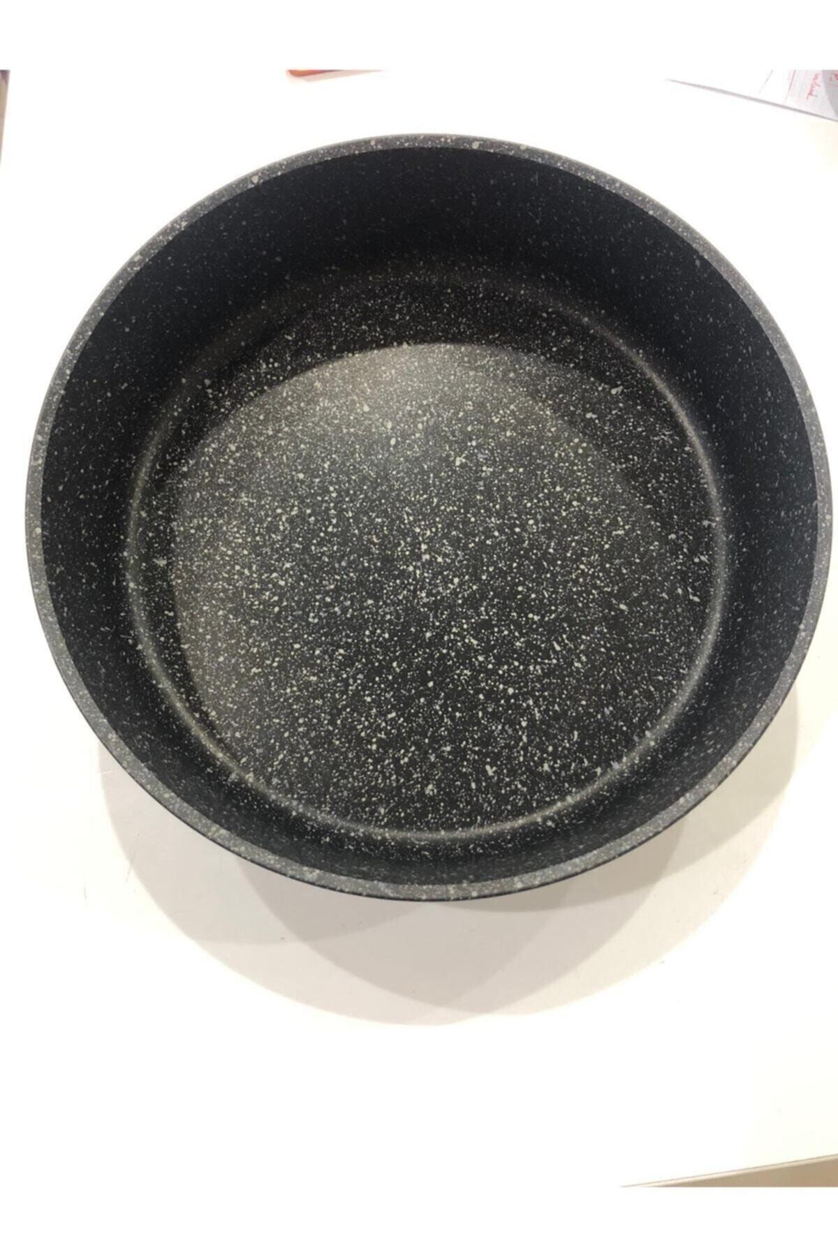 Falez Black Plus Döküm Granit Fırın Tepsisi 28 Cm