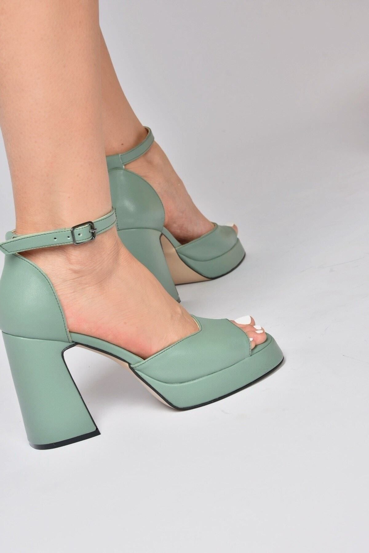 Fox Shoes Kadın Yeşil Kalın Platform Topuklu Ayakkabı K404100209