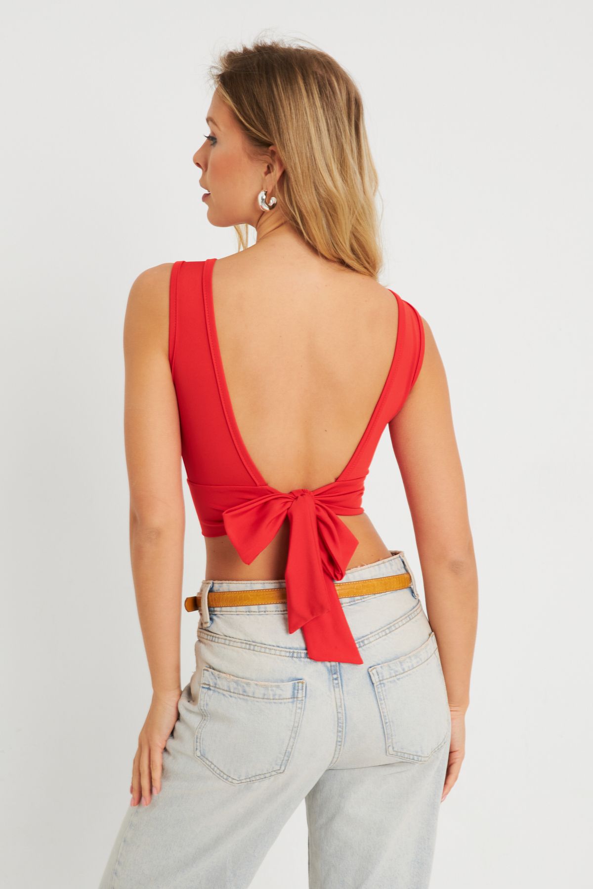 Cool & Sexy Kadın Sırt Bağlamalı Crop Bluz Kırmızı EY2733