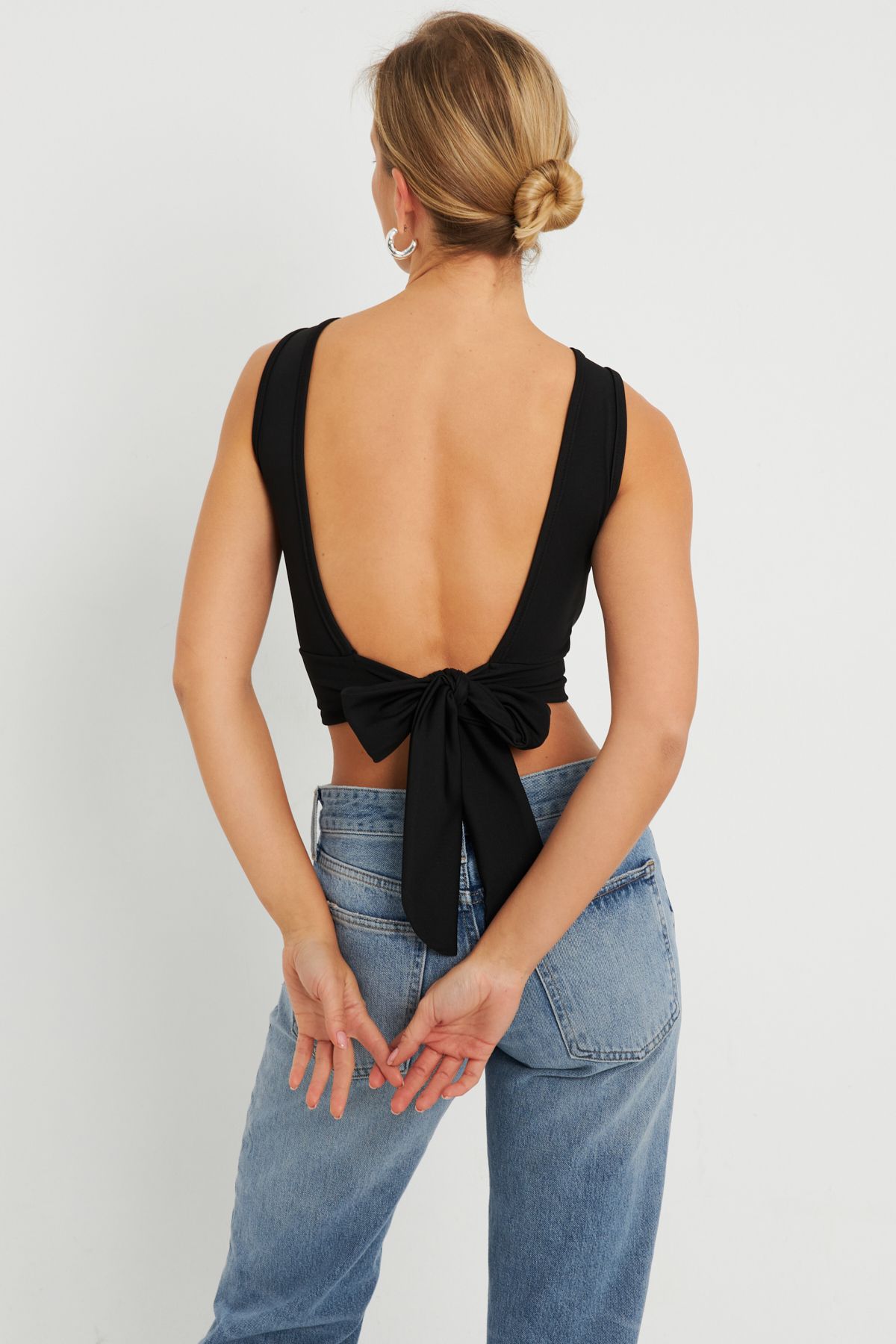 Cool & Sexy Kadın Sırt Bağlamalı Crop Bluz Siyah EY2733